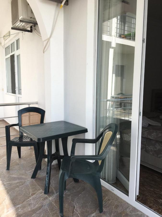 Rezo'S House Hotell Kvariati Eksteriør bilde