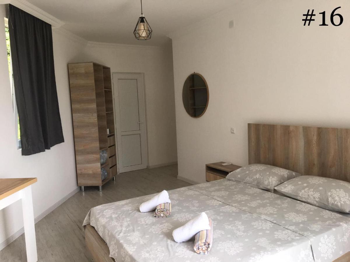 Rezo'S House Hotell Kvariati Eksteriør bilde