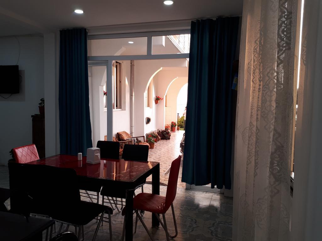 Rezo'S House Hotell Kvariati Eksteriør bilde